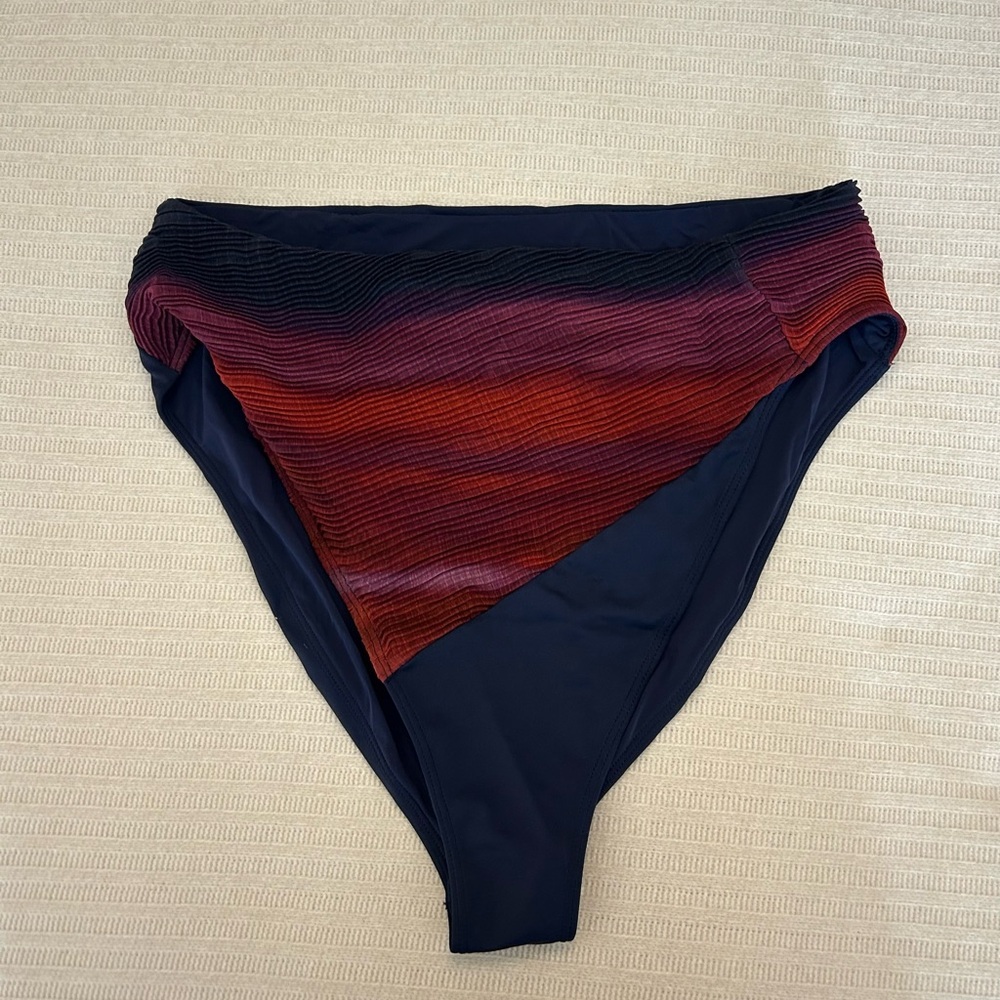 Beach Riot Frida Bikini Bottom - Picture 2 of 5